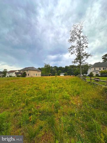 5955 COLCHESTER RD, Fairfax, VA 22030