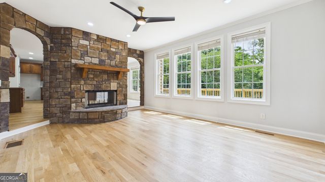 450 E End Road, Covington, GA 30014
