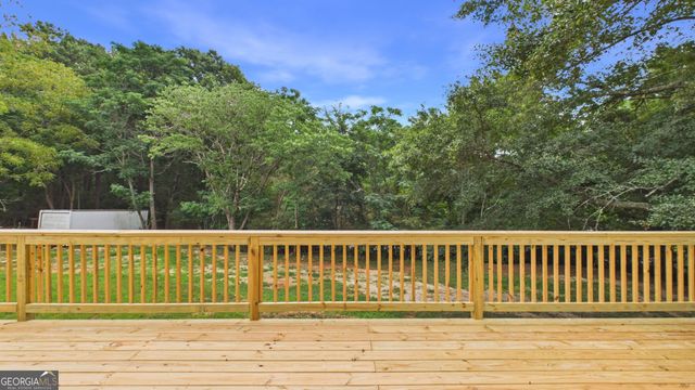 450 E End Road, Covington, GA 30014