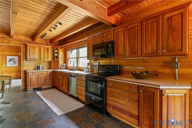 2221 S Landing Rd, Providence Forge, VA 23140