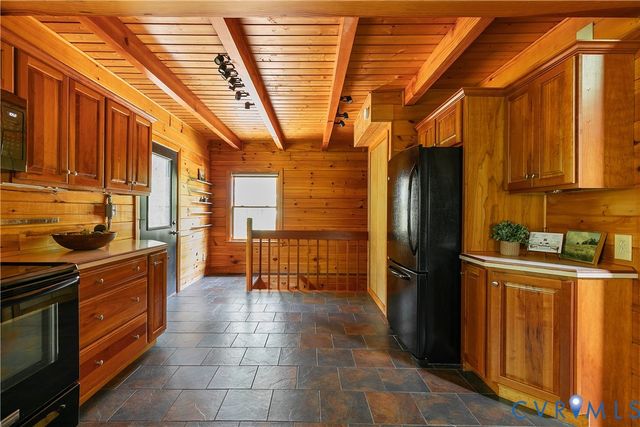 2221 S Landing Rd, Providence Forge, VA 23140