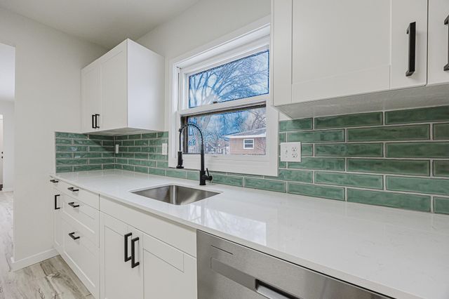 1830 4th Street N, Fargo, ND 58102