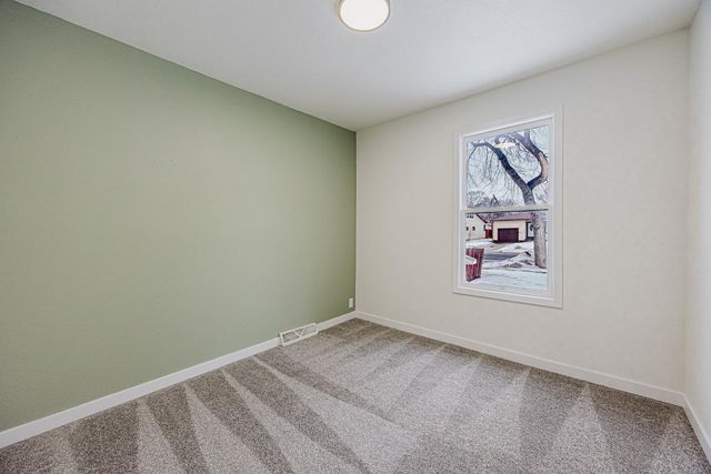 1830 4th Street N, Fargo, ND 58102