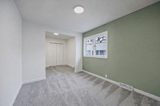 1830 4th Street N, Fargo, ND 58102