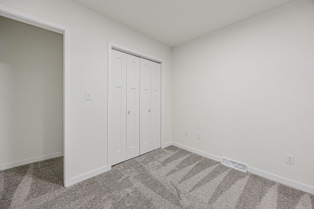 1830 4th Street N, Fargo, ND 58102