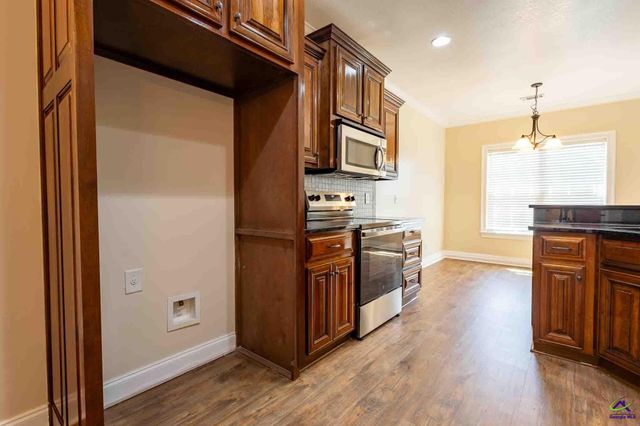 106 Fortune Way, Bonaire, GA 31005