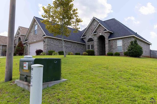 106 Fortune Way, Bonaire, GA 31005