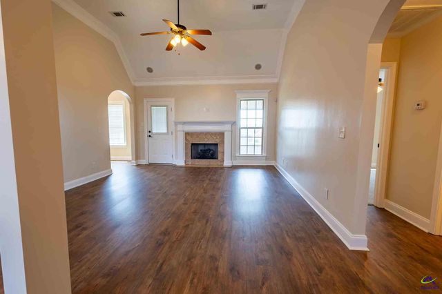 106 Fortune Way, Bonaire, GA 31005