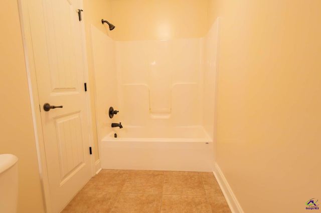 106 Fortune Way, Bonaire, GA 31005