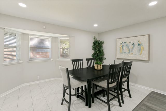 240 Collins Drive, Burleson, TX 76028