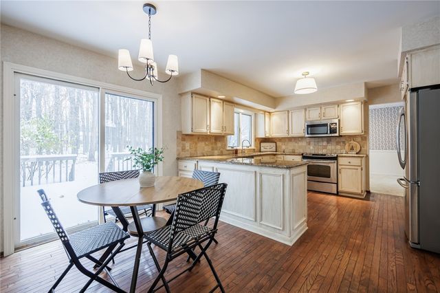 61 Corral Drive, Penfield, NY 14526