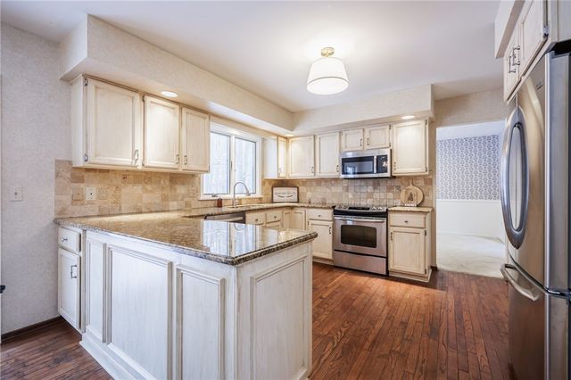 61 Corral Drive, Penfield, NY 14526