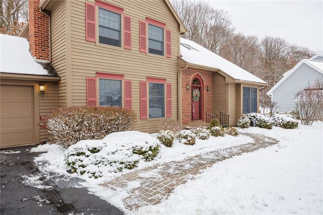 61 Corral Drive, Penfield, NY 14526