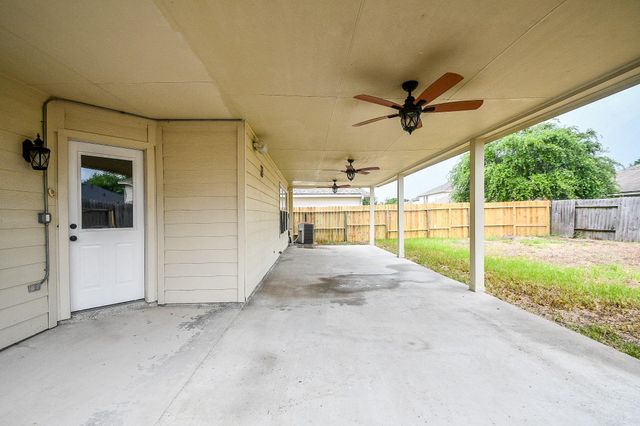 5443 Cilantro Lane, Baytown, TX 77521