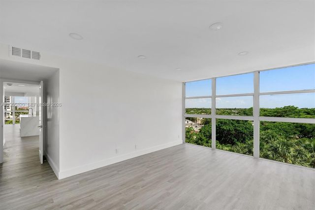 200 Leslie Dr 631, Hallandale Beach, FL 33009