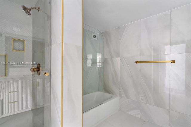 200 Leslie Dr 631, Hallandale Beach, FL 33009
