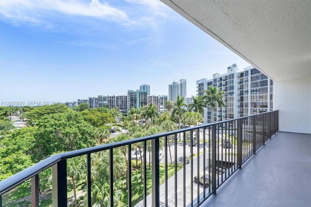 200 Leslie Dr 631, Hallandale Beach, FL 33009