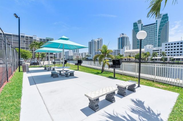 200 Leslie Dr 631, Hallandale Beach, FL 33009