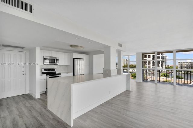 200 Leslie Dr 631, Hallandale Beach, FL 33009