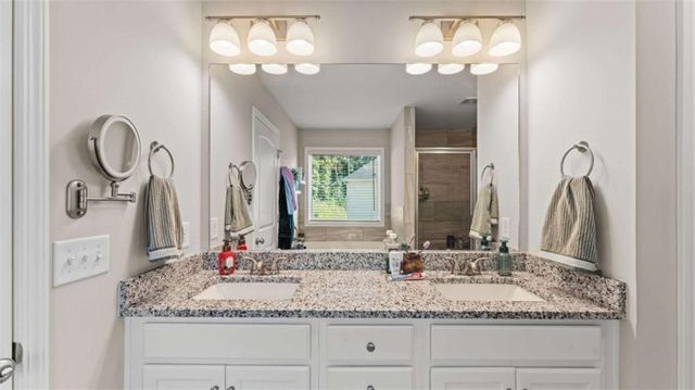71 Oakdale Way, Temple, GA 30179