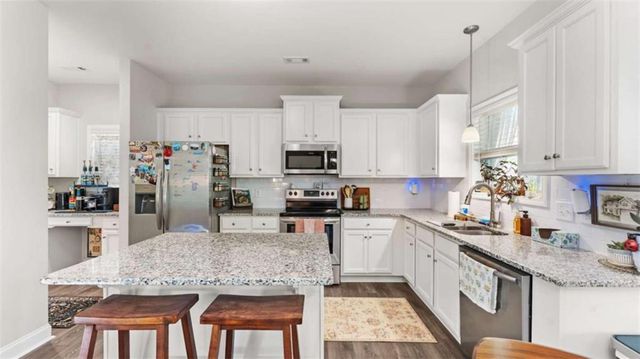 71 Oakdale Way, Temple, GA 30179