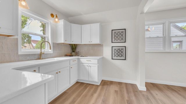 1340 North AVENUE, Sheboygan, WI 53083