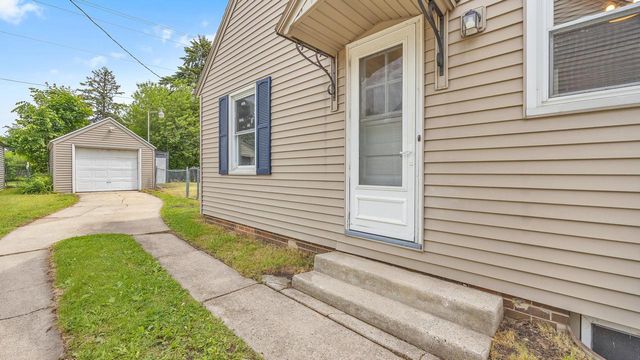 1340 North AVENUE, Sheboygan, WI 53083