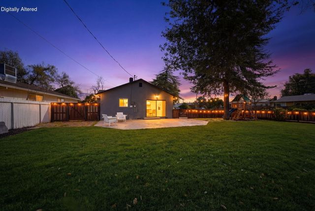 890 Parsons Drive, Redding, CA 96002