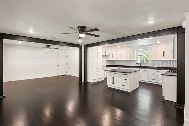 715 Drummond, Arlington, TX 76012
