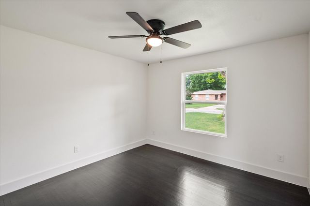 715 Drummond, Arlington, TX 76012
