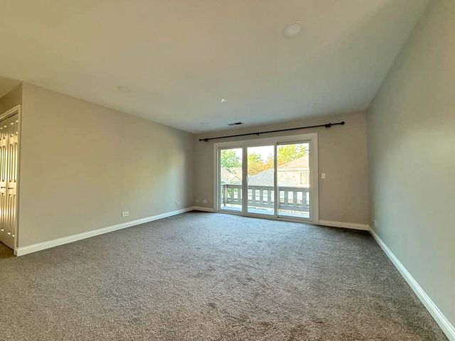 97 BURR OAK Lane A2, Schaumburg, IL 60193