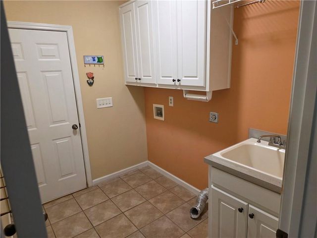 525 Pirklefield Drive, Covington, GA 30014