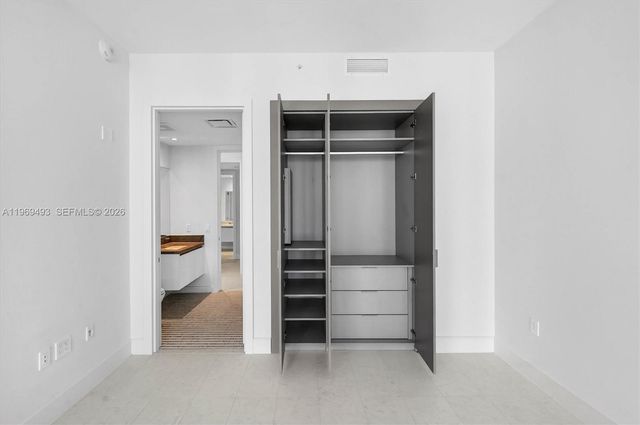 700 NE 26th Ter 1406, Miami, FL 33137