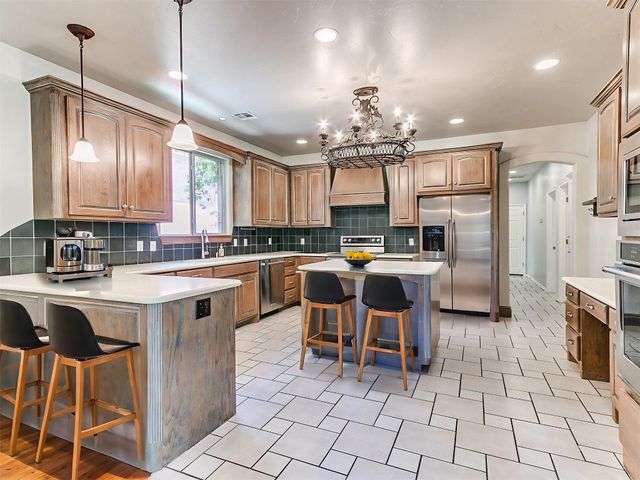 1031 Hidden Valley Lane, Choctaw, OK 73020
