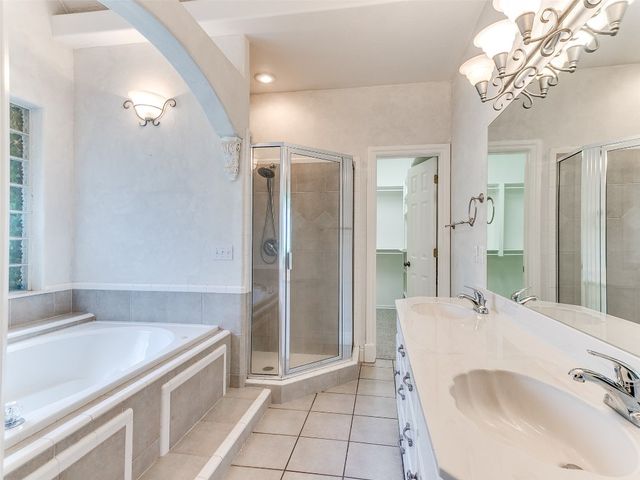 1031 Hidden Valley Lane, Choctaw, OK 73020