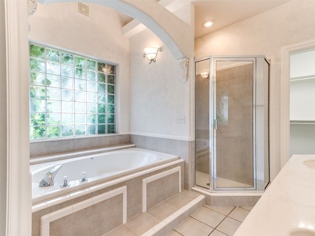 1031 Hidden Valley Lane, Choctaw, OK 73020