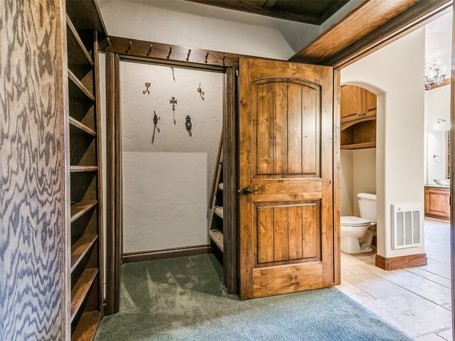 1031 Hidden Valley Lane, Choctaw, OK 73020