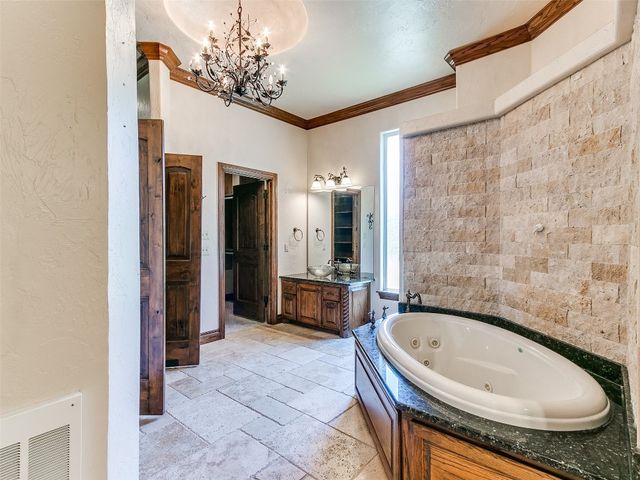 1031 Hidden Valley Lane, Choctaw, OK 73020