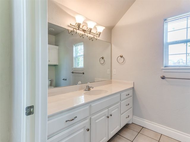 1031 Hidden Valley Lane, Choctaw, OK 73020