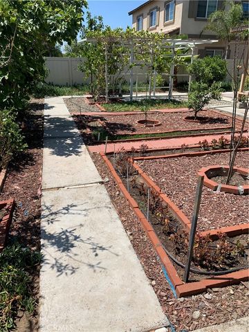 10977 Coalinga, Montclair, CA 91763