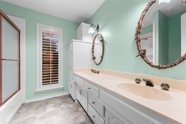 3010 Club Hill Drive, Garland, TX 75043