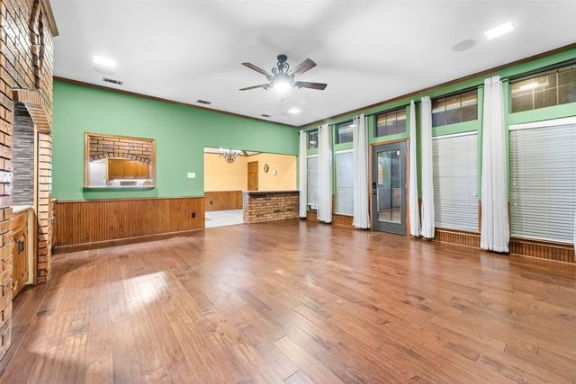 3010 Club Hill Drive, Garland, TX 75043