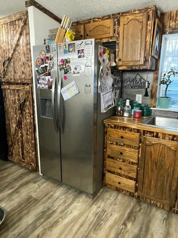 10 Debra Lane, Plattsburgh, NY 12901