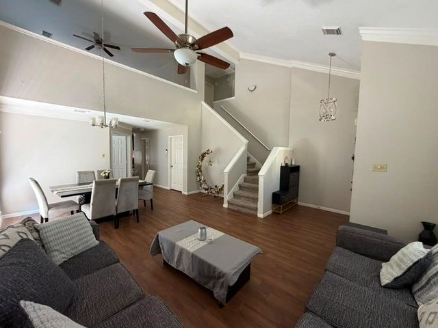 8011 Makaha Circle, Houston, TX 77095
