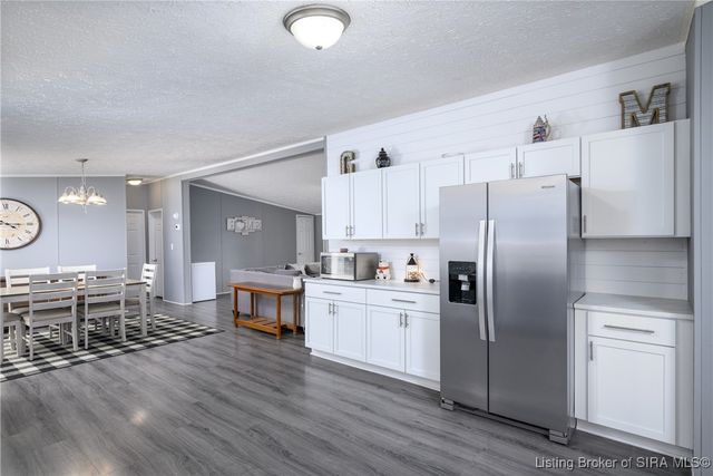 6897 N Bogardus Road, Austin, IN 47102