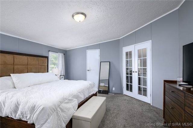 6897 N Bogardus Road, Austin, IN 47102