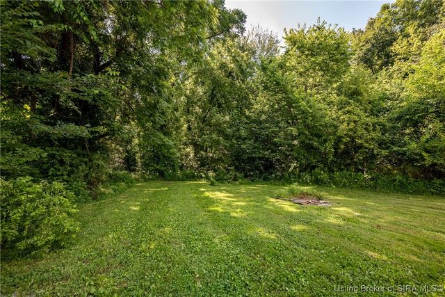 6897 N Bogardus Road, Austin, IN 47102