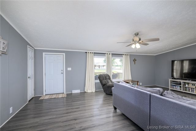 6897 N Bogardus Road, Austin, IN 47102