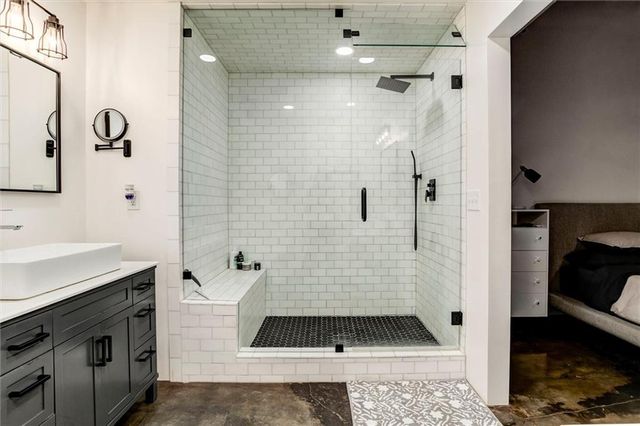 360 W Pershing Unit 230 Road 230, Kansas City, MO 64108