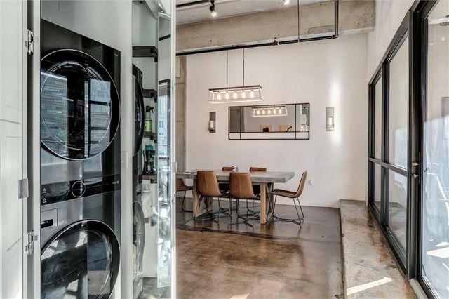 360 W Pershing Unit 230 Road 230, Kansas City, MO 64108